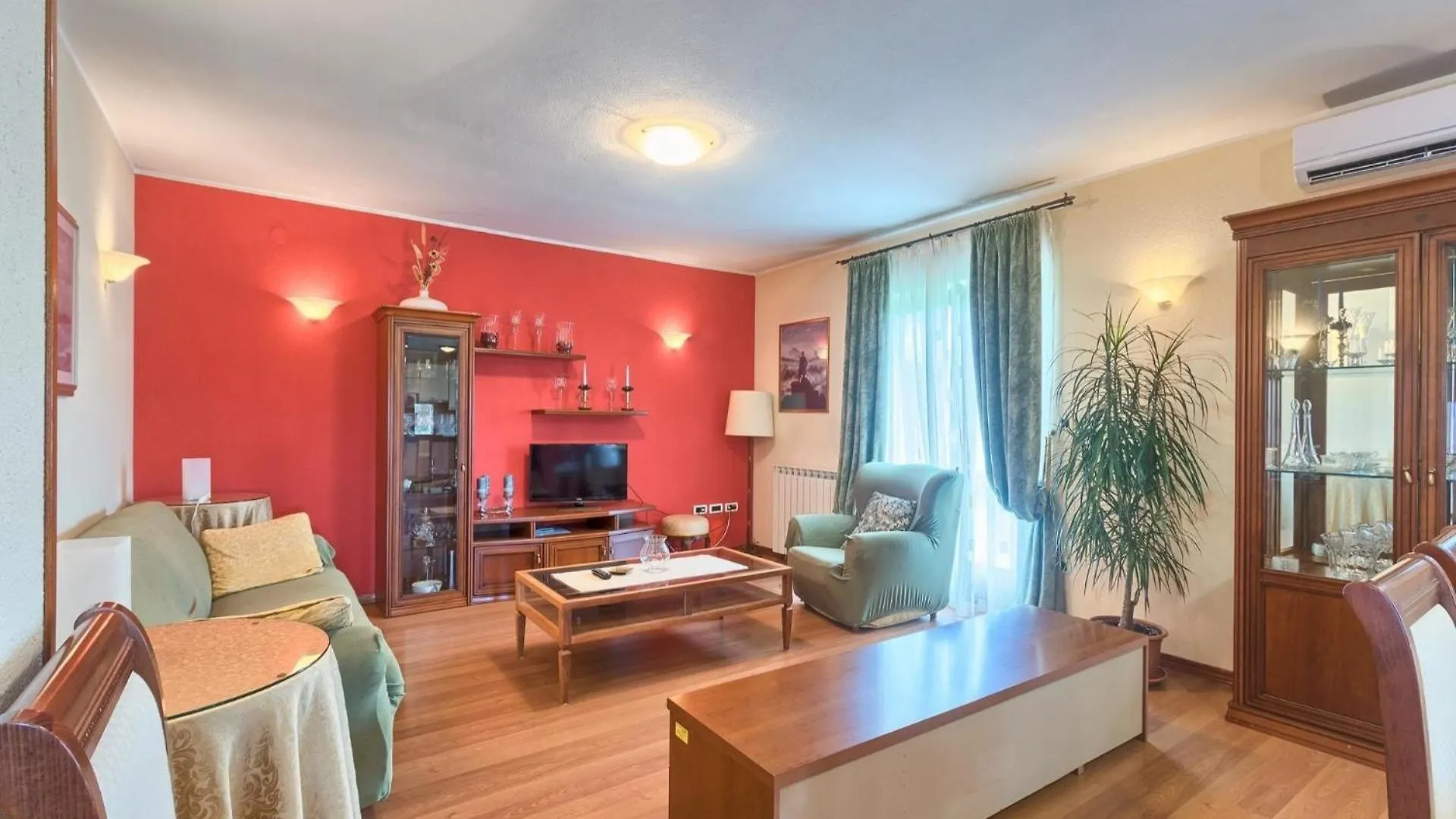 Holiday home Ferienhaus Mit Privatpool Fuer 10 Personen Ca 188 Qm In Zarecje, Istrien Binnenland Von Istrien