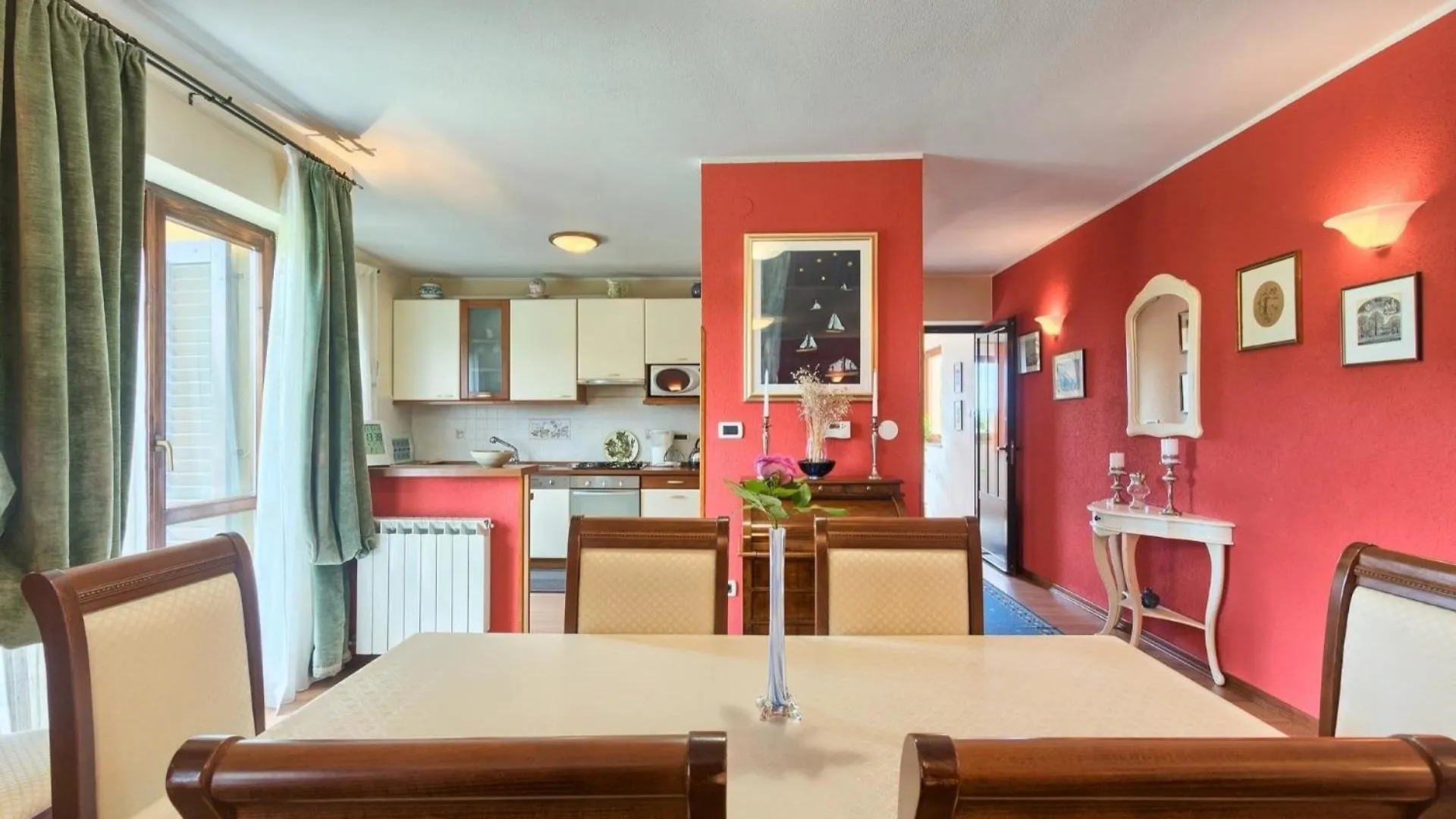 Ferienhaus Mit Privatpool Fuer 10 Personen Ca 188 Qm In Zarecje, Istrien Binnenland Von Istrien 크로아티아