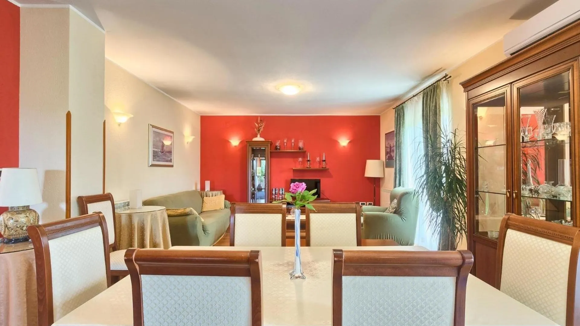 Ferienhaus Mit Privatpool Fuer 10 Personen Ca 188 Qm In Zarecje, Istrien Binnenland Von Istrien 0*, Zarecje Croatia