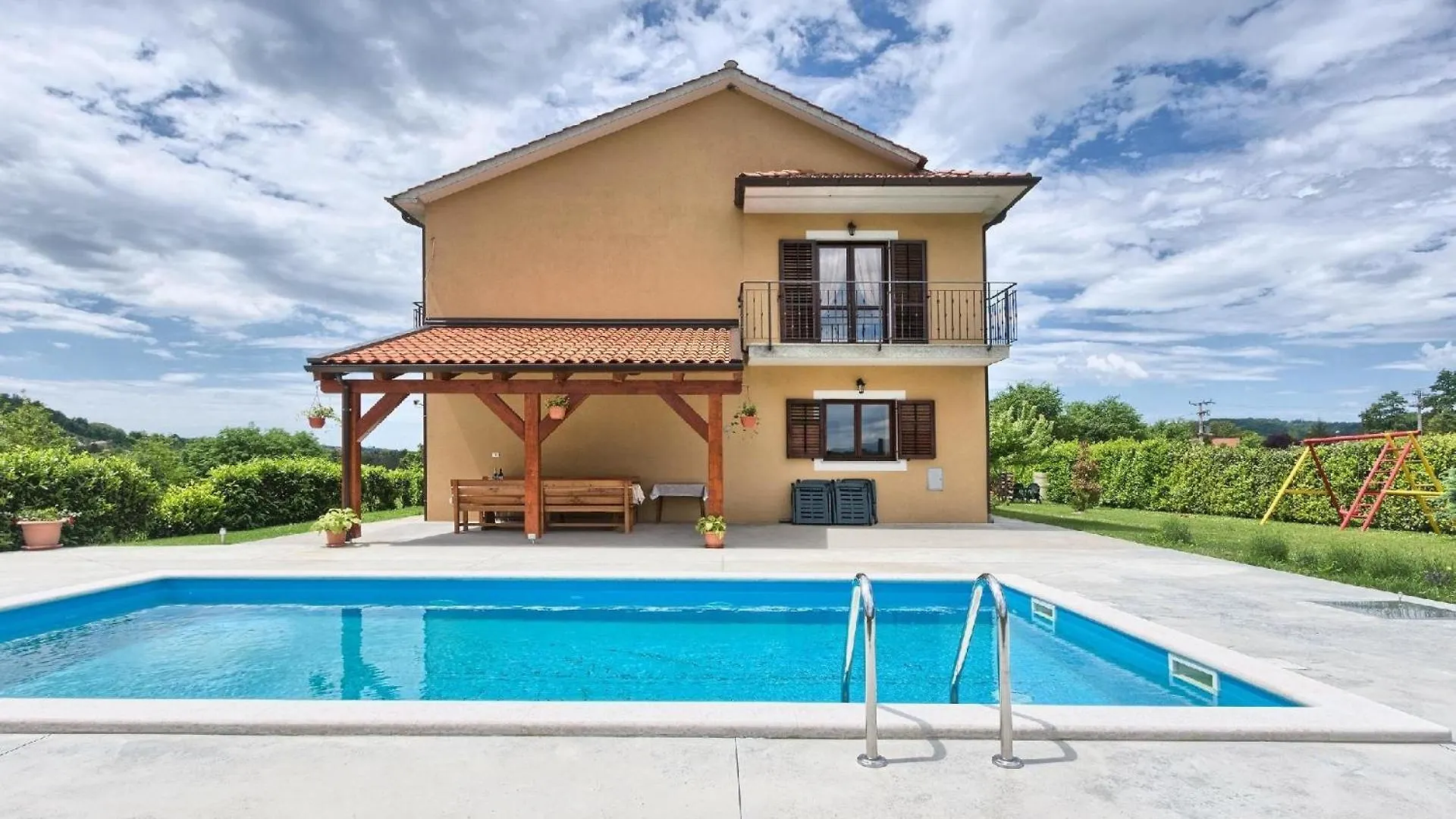 Holiday home Ferienhaus Mit Privatpool Fuer 10 Personen Ca 188 Qm In Zarecje, Istrien Binnenland Von Istrien